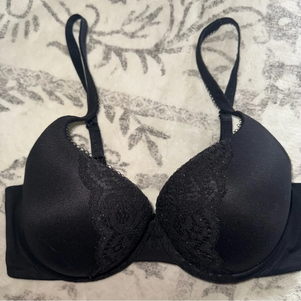 Victoria’s Secret 34D Body By‎ Victoria Perfect Shape